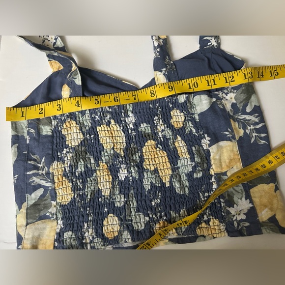 Abercrombie Women’s Cropped Top, Lemon Print - Picture 7 of 8